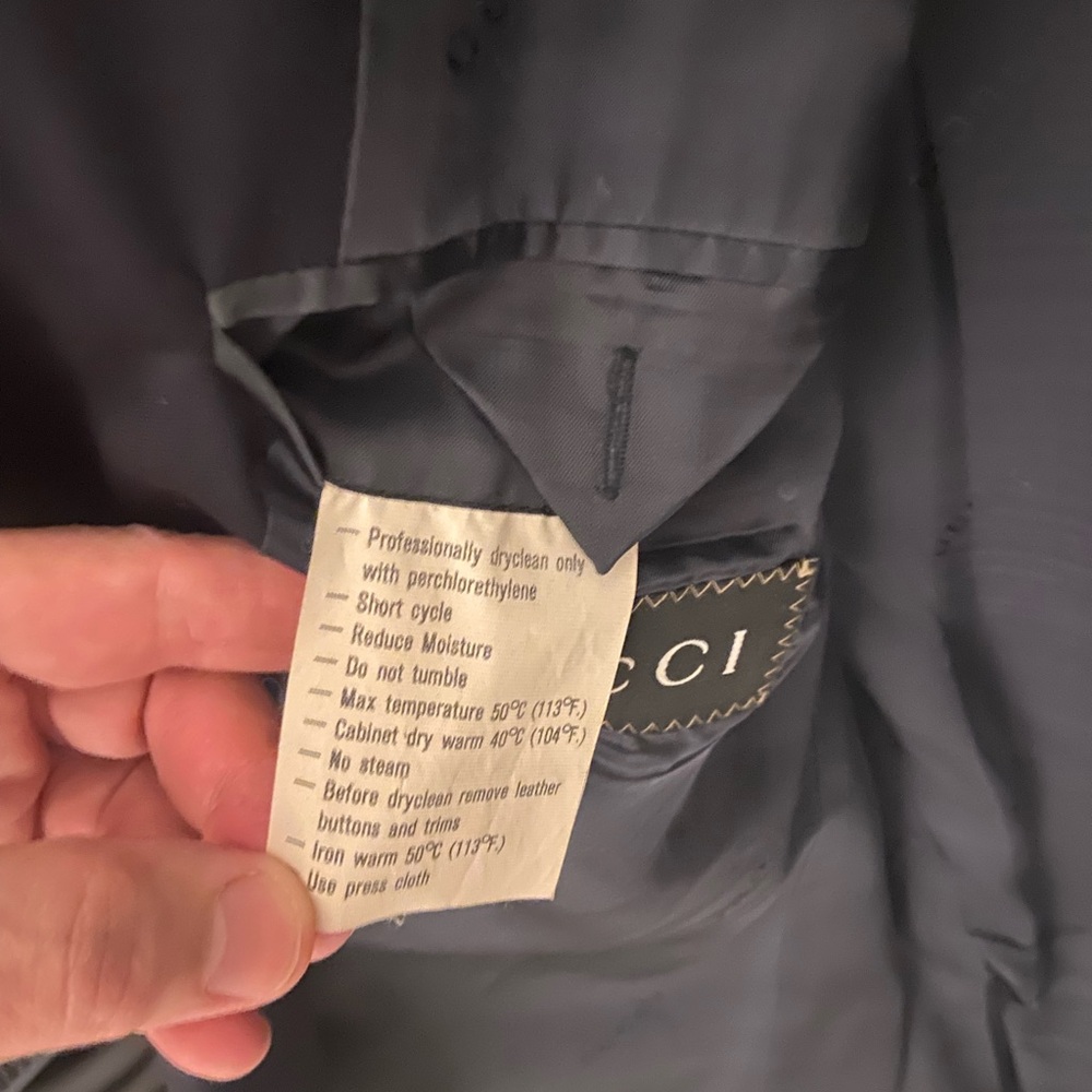 Gucci Vintage three button navy Blazer w/silver “GG” buttons. - Picture 8 of 10